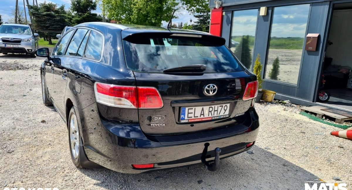 Toyota Avensis cena 27900 przebieg: 255000, rok produkcji 2009 z Radziejów małe 781